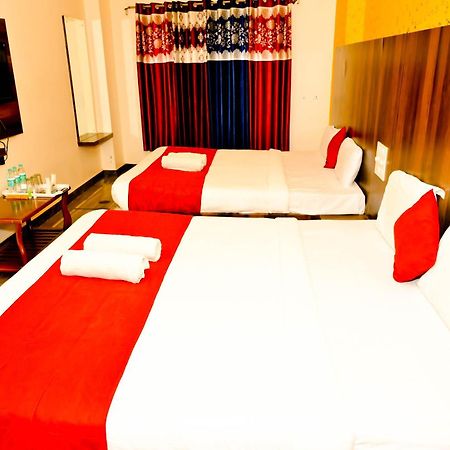 Hotel Townhouse Mk Chikmagalūr Zewnętrze zdjęcie