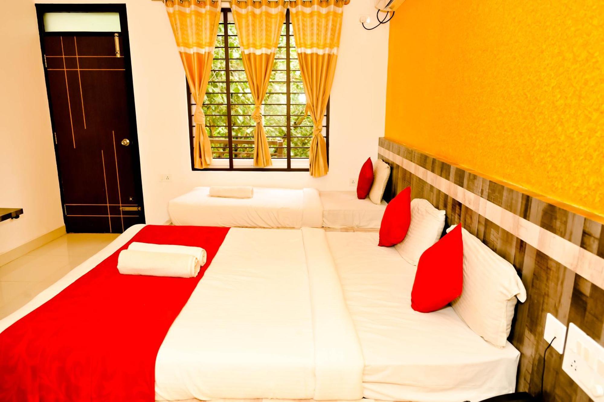 Hotel Townhouse Mk Chikmagalūr Zewnętrze zdjęcie