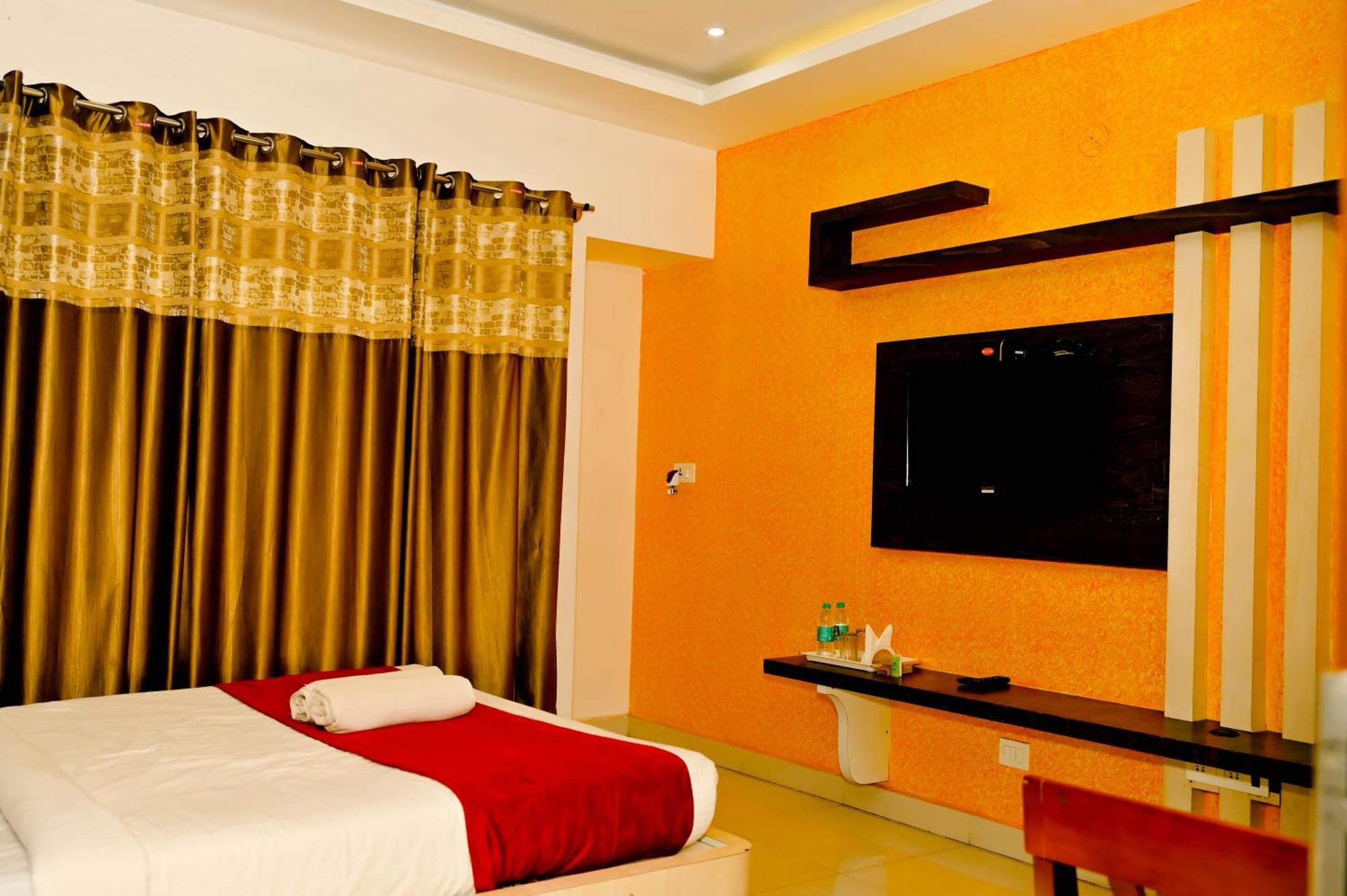 Hotel Townhouse Mk Chikmagalūr Zewnętrze zdjęcie