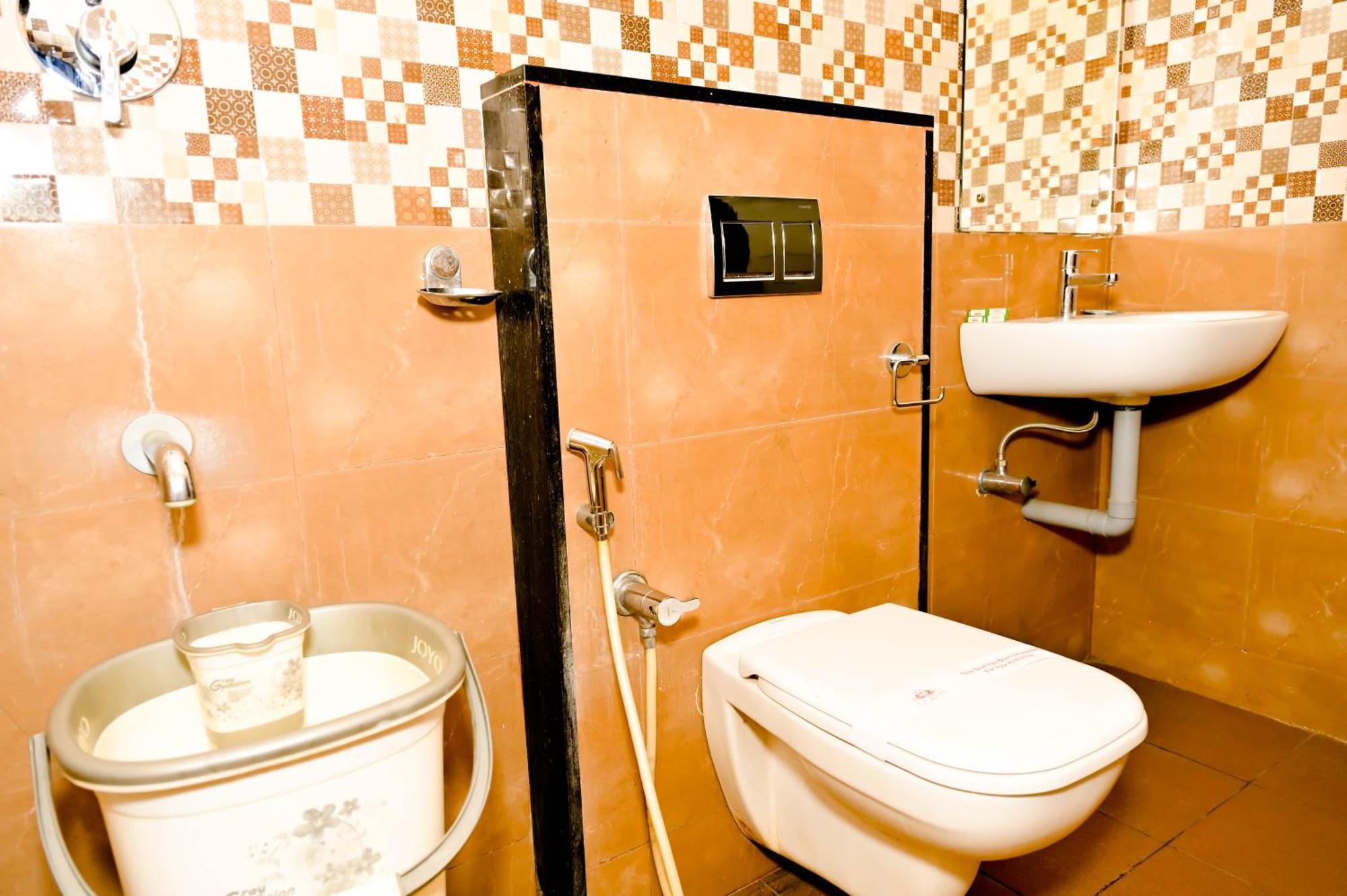 Hotel Townhouse Mk Chikmagalūr Zewnętrze zdjęcie