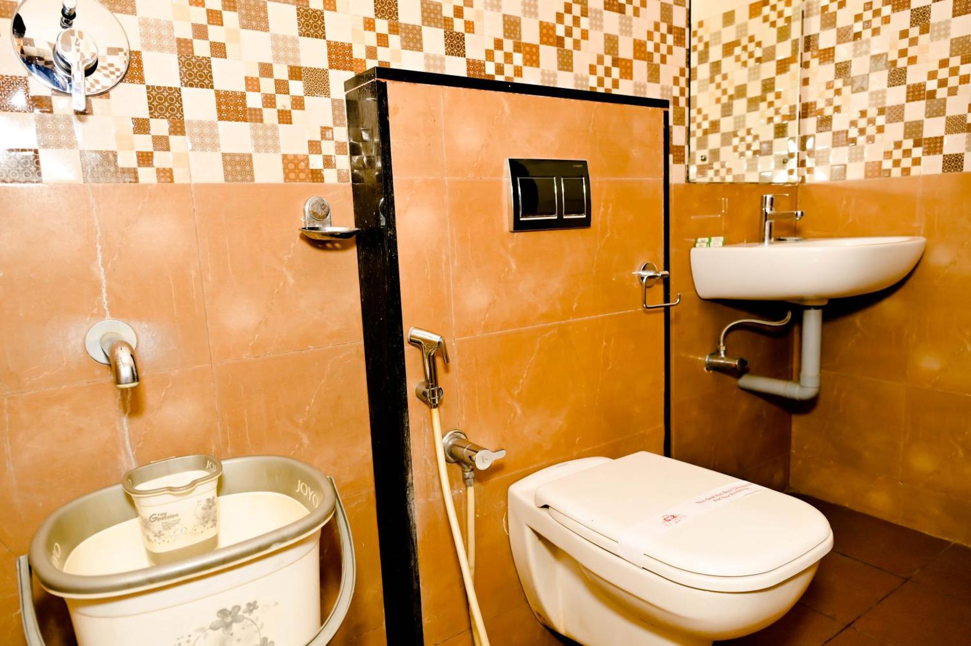 Hotel Townhouse Mk Chikmagalūr Zewnętrze zdjęcie