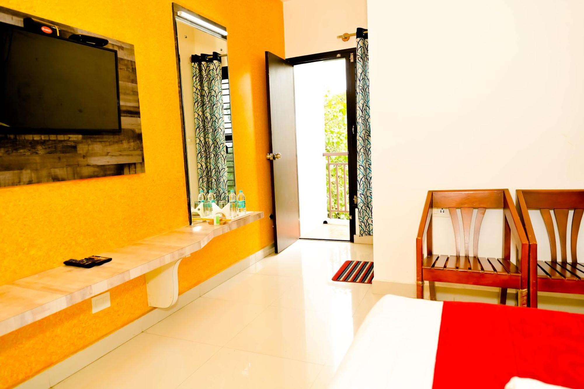 Hotel Townhouse Mk Chikmagalūr Zewnętrze zdjęcie